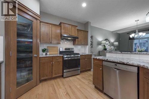 76 Evanspark Circle Nw, Calgary, AB - Indoor Photo Showing Kitchen