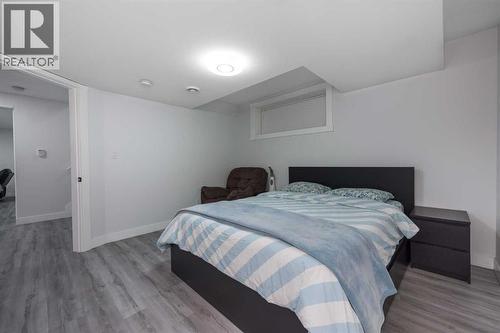 76 Evanspark Circle Nw, Calgary, AB - Indoor Photo Showing Bedroom