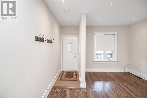 319 Hunter Street W, Hamilton, ON - Indoor Photo Showing Other Room