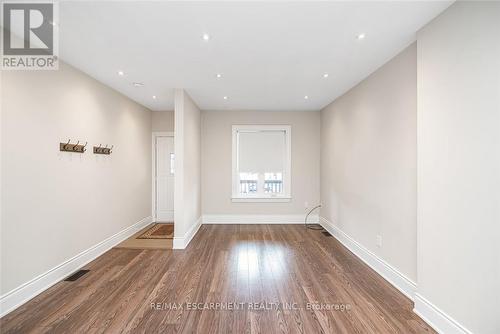 319 Hunter Street W, Hamilton, ON - Indoor Photo Showing Other Room