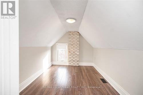319 Hunter Street W, Hamilton, ON - Indoor Photo Showing Other Room