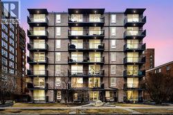 202, 1015 14 Avenue SW  Calgary, AB T2R 0N9