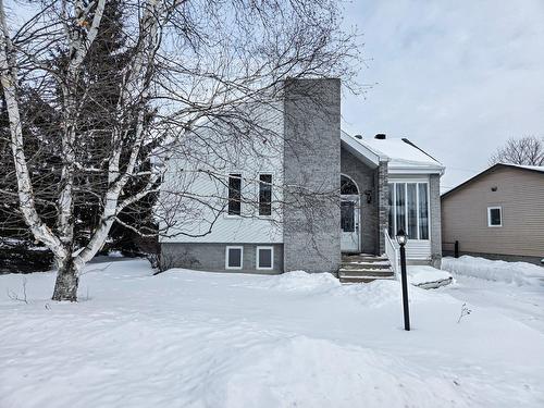 8375 Rue Babin  Mirabel, QC J7N 1W2