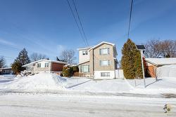 144 Ch. de la Lorraine  Laval (Pont-Viau), QC H7G 1Y3