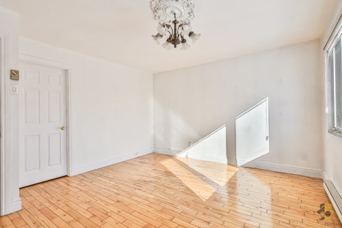 Chambre à coucher principale - 144 Ch. De La Lorraine, Laval (Pont-Viau), QC - Indoor Photo Showing Other Room