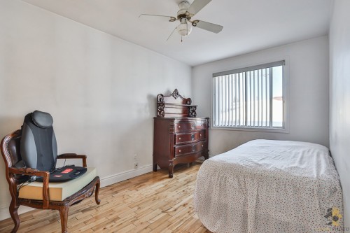Chambre à coucher - 144 Ch. De La Lorraine, Laval (Pont-Viau), QC - Indoor Photo Showing Bedroom