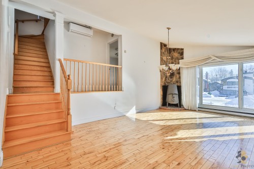 Salon - 144 Ch. De La Lorraine, Laval (Pont-Viau), QC - Indoor Photo Showing Other Room