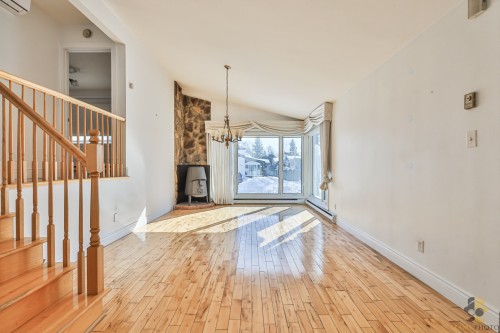 Salon - 144 Ch. De La Lorraine, Laval (Pont-Viau), QC - Indoor Photo Showing Other Room