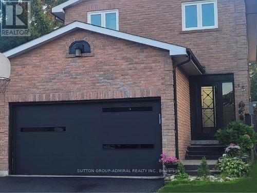 15 MILES COURT  Richmond Hill, ON L4C 5P7