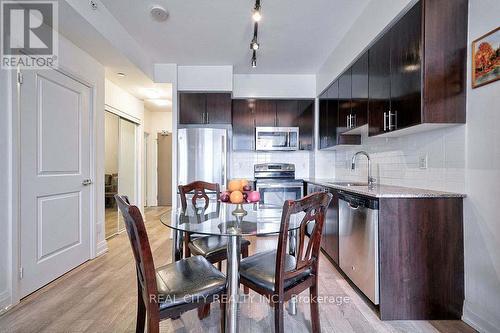 407 - 7167 Yonge Street, Markham, ON - Indoor