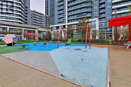 407 - 7167 Yonge Street, Markham, ON - Outdoor With Balcony
