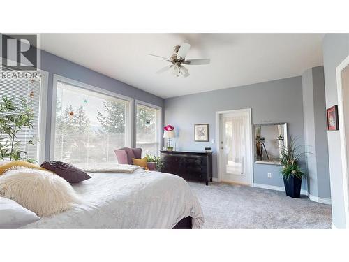 2523 Golf View Crescent, Blind Bay, BC - Indoor Photo Showing Bedroom