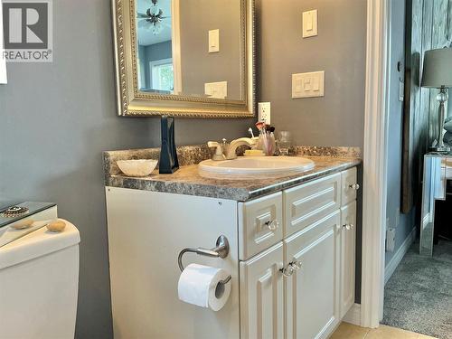 2523 Golf View Crescent, Blind Bay, BC - Indoor Photo Showing Bathroom