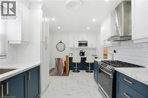 697 Lomond Crescent, Burlington, ON - Indoor Photo Showing Kitchen With Upgraded Kitchen