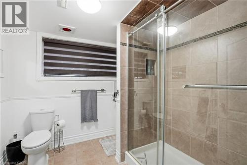 697 Lomond Crescent, Burlington, ON - Indoor Photo Showing Bathroom