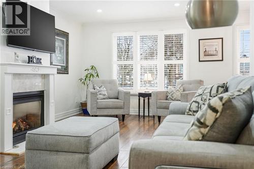 697 Lomond Crescent, Burlington, ON - Indoor Photo Showing Living Room With Fireplace