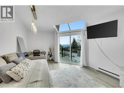 2535 Winnipeg Road, West Kelowna, BC - Indoor