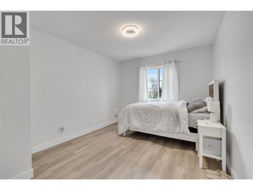 2535 Winnipeg Road, West Kelowna, BC - Indoor Photo Showing Bedroom