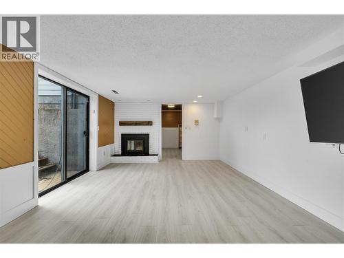 2535 Winnipeg Road, West Kelowna, BC - Indoor With Fireplace