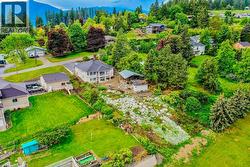 104 26TH Avenue N Erickson, BC V0B 1G1