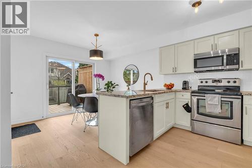 9 Gaw Crescent, Guelph, ON - Indoor Photo Showing Kitchen With Stainless Steel Kitchen
