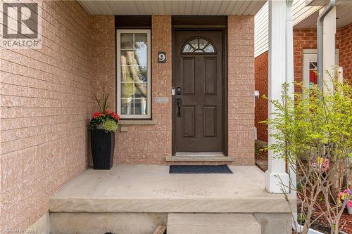 9 Gaw Crescent, Guelph, ON - Outdoor With Exterior