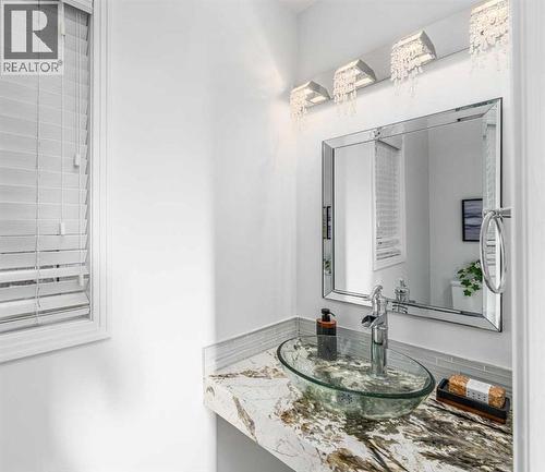 5503 Strathcona Hill Sw, Calgary, AB 