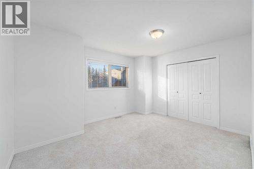 5503 Strathcona Hill Sw, Calgary, AB 