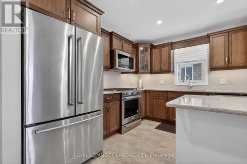 64 Ambrosia Path, St. Thomas, ON - Indoor Photo Showing Kitchen With Stainless Steel Kitchen With Upgraded Kitchen
