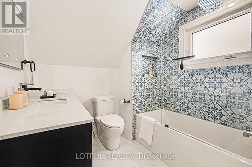 68 Vaughan Street, Ottawa, ON - Indoor Photo Showing Bathroom