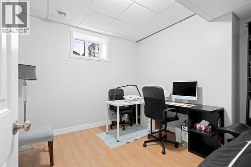 115 Mahogany Way Se, Calgary, AB - Indoor Photo Showing Office