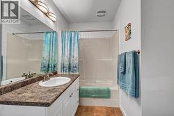 Second full bathroom - 