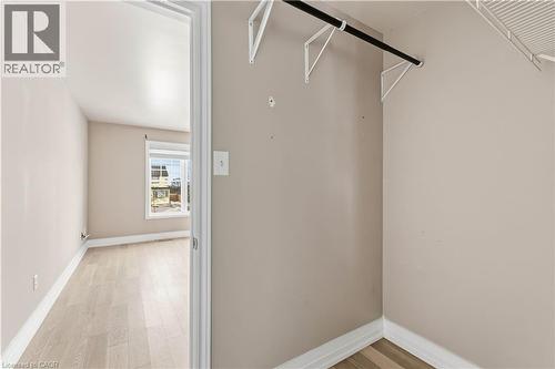 1056 Beach Boulevard, Hamilton, ON - Indoor