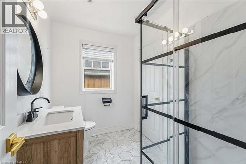 1056 Beach Boulevard, Hamilton, ON - Indoor Photo Showing Bathroom