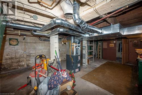 31 1/2 Garside Avenue N, Hamilton, ON - Indoor Photo Showing Basement