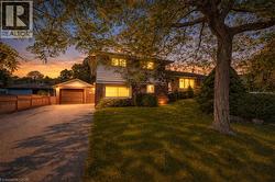 765 WESLEY Street  Burlington, ON L7R 3H3