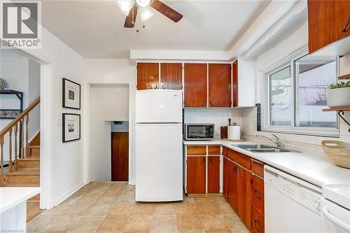 765 Wesley Street, Burlington, ON - Indoor Photo Showing Kitchen With Double Sink