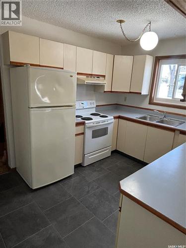 345 Scarth Street, Regina, SK - Indoor Photo Showing Kitchen