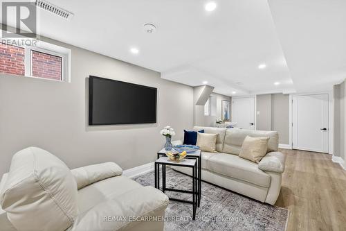 150 Brucedale Avenue E, Hamilton, ON - Indoor Photo Showing Other Room