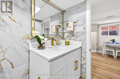 150 Brucedale Avenue E, Hamilton, ON - Indoor