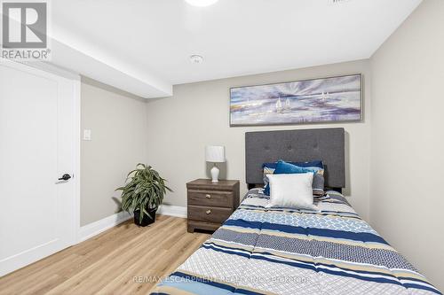 150 Brucedale Avenue E, Hamilton, ON - Indoor Photo Showing Bedroom