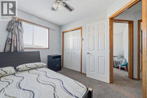 BED - 218 Tarawood Place Ne, Calgary, AB - Indoor Photo Showing Bedroom