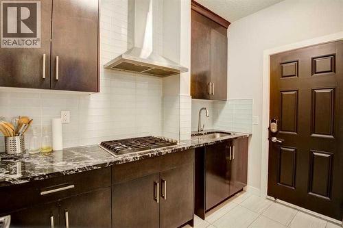 53 Sherwood Square Nw, Calgary, AB - Indoor Photo Showing Kitchen