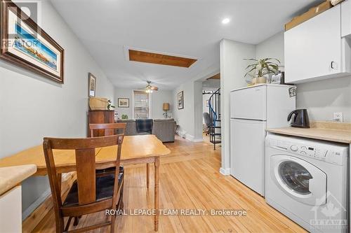 21 Arlington Avenue, Ottawa, ON - Indoor Photo Showing Laundry Room