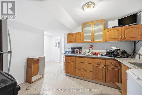 2171 Martha Avenue, Ottawa, ON - Indoor Photo Showing Kitchen