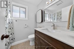 4 pc bath, 2nd floor - 