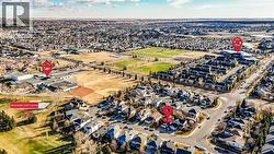 3 schools very close by - 