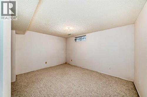 352 Malvern Close Ne, Calgary, AB - Indoor Photo Showing Other Room