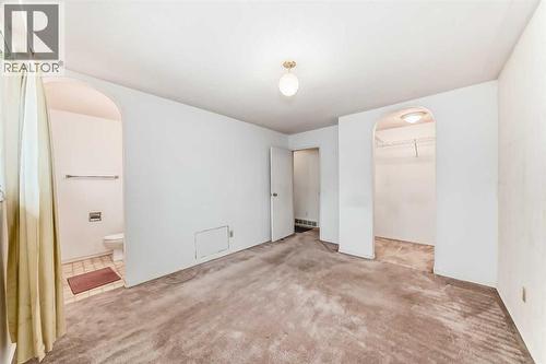 352 Malvern Close Ne, Calgary, AB - Indoor Photo Showing Other Room