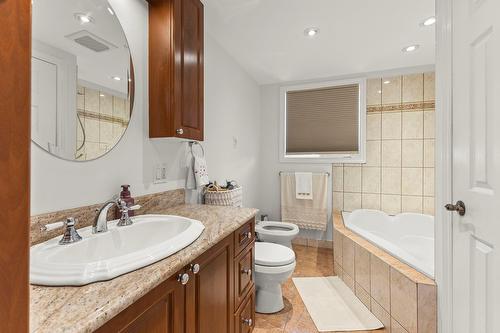 Salle de bains - 57 Rue Thorncliffe, Dollard-Des-Ormeaux, QC - Indoor Photo Showing Bathroom